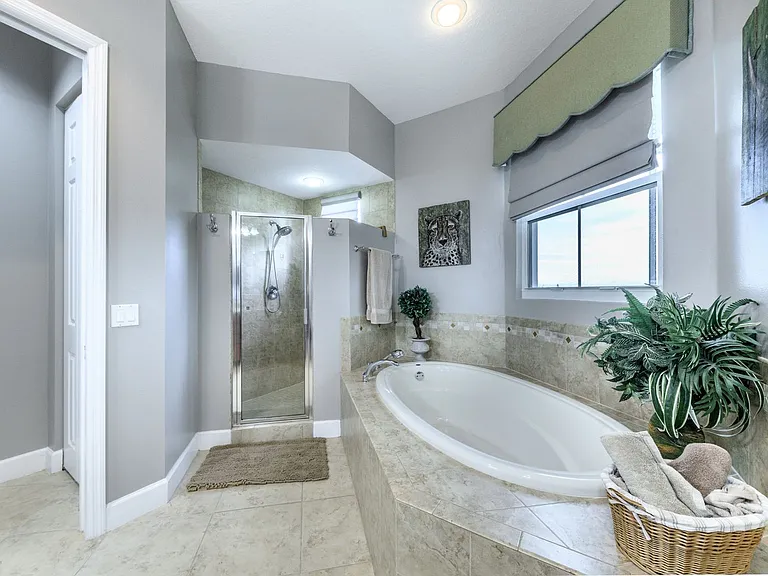 10300 Tarpon Landings Ter #4 — Photo 42