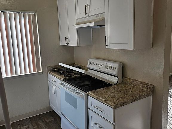 4th image of 1635-1641 Parker Ave #1641D