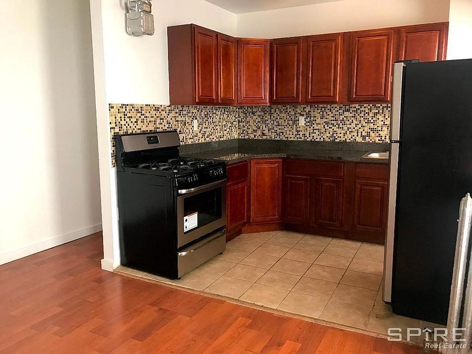 1st image of 203 W 144th St APT 11