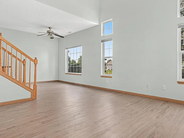 78 Bridgewater Trl — Photo 7