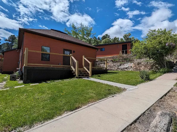 11 W High St, Lead, SD 57754