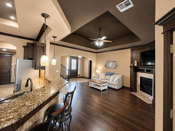 4th image of 6409 Bent Wood Dr