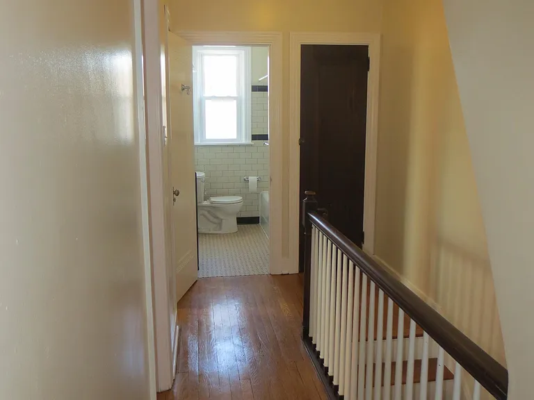 163 Morrison Dr — Photo 10