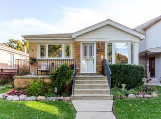 7105 W Berwyn Ave, Chicago, IL 60656