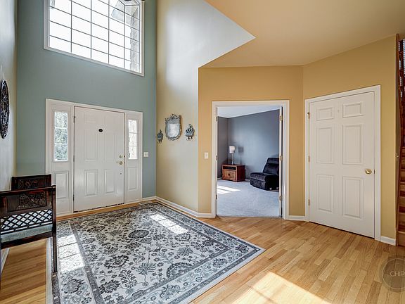 4th image of 724 Doral Ln