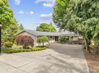 1037 Sunrise Ln, Fircrest, WA