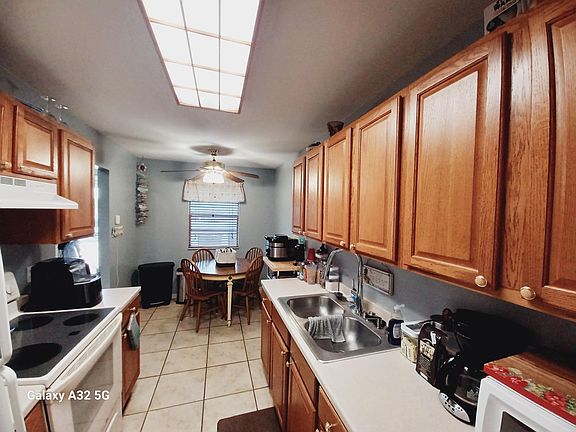 3rd image of 4517 Barna Ave