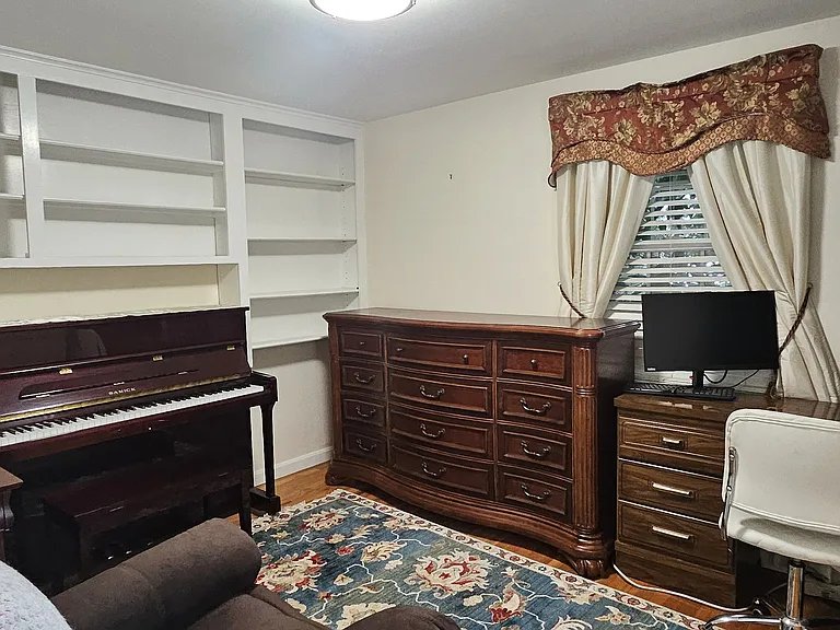 560 Worcester St #1 — Photo 13