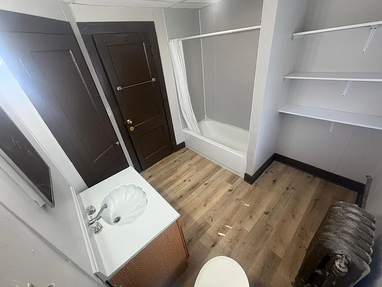 258 Carroll St — Photo 13