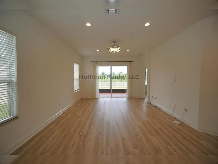 20638 Amanda Oak Ct — Photo 11
