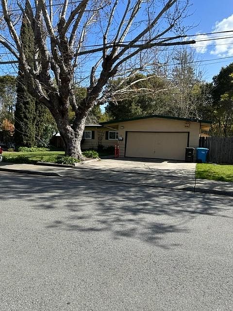 1st image of 50 Callie Ln