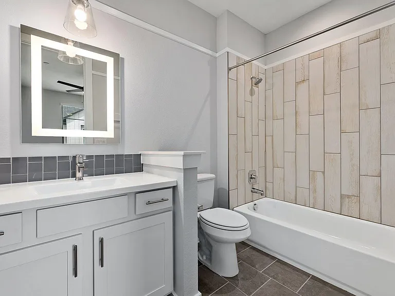 12001 Vista Parke Dr #701 — Photo 20