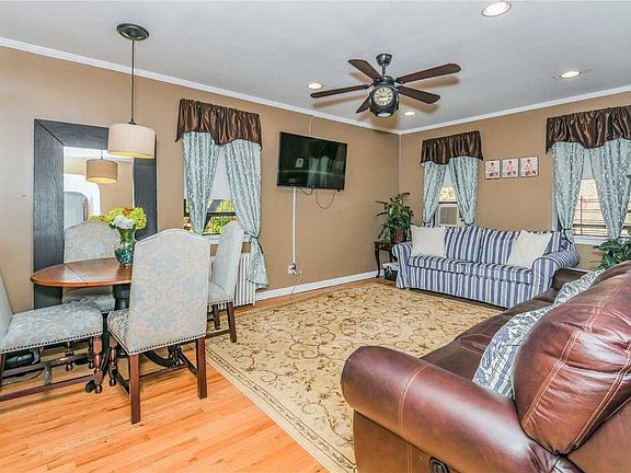 4th image of 21511 48th Ave APT 2A