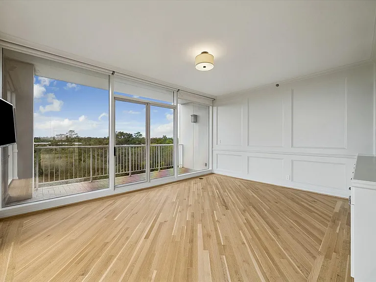 121 N Post Oak Ln #706 — Photo 19
