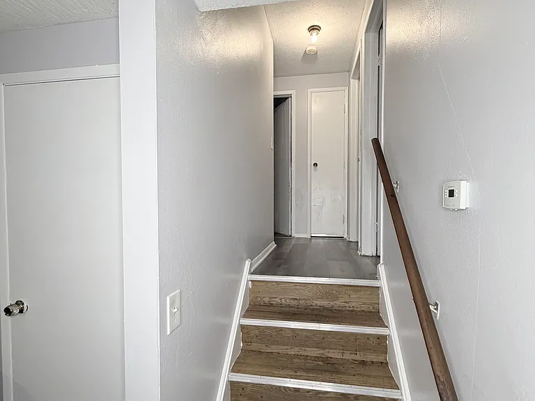 2056 Brookfield Rd — Photo 11