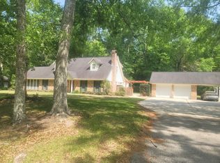 100 Blanton Rd, Lumberton, TX 77657