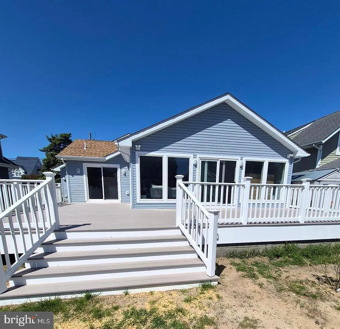 4 bed, 1344 sqft, $4,000 — Photo 2