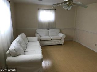 12101 Hunters Ln, Rockville, MD 20852