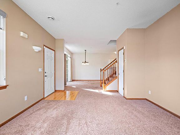 4th image of 5035 Holly Ln N #405