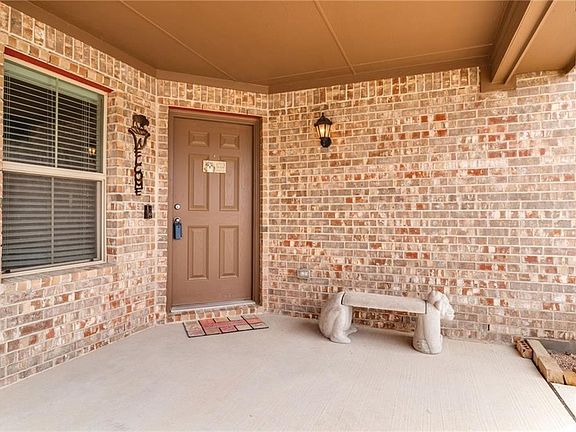 5th image of 407 Saratoga Ln