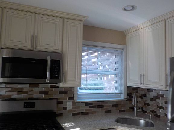 4th image of 260-64 75th Ave Floor 1