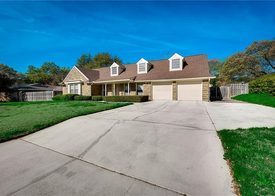 1st image of 3112 Phoenix Dr