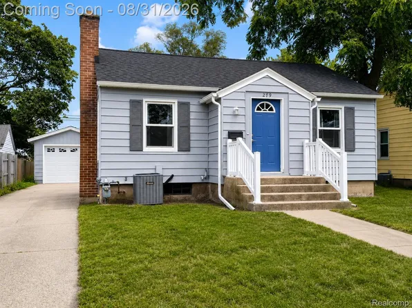 279 W 21st St, Holland, MI 49423