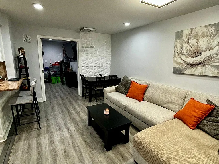 6409 Liberty Ave #I3 — Photo 9