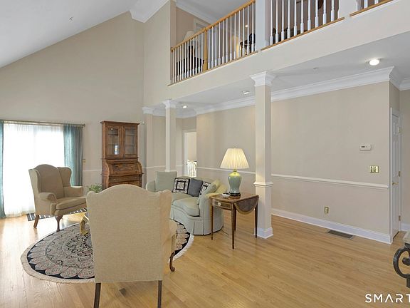 5th image of 638 Danbury Road #9