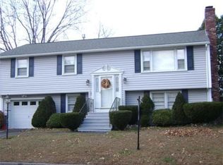 3 Redgate Dr, Methuen, MA 01844