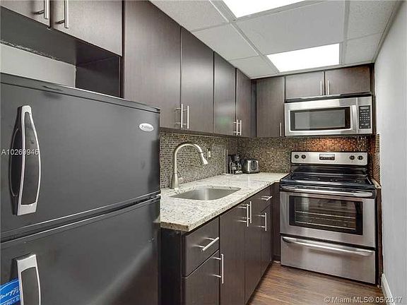 4th image of 750 Collins Ave APT 207