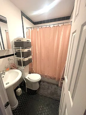 Rented by Building Equity Real Estate LLC | media 20