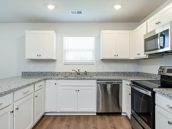 4th image of 1247 Weidner Dr