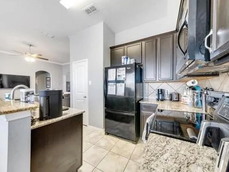508 Timber Dr — Photo 13