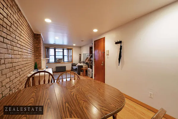 Rented by ZealEstate Group Inc | media 39