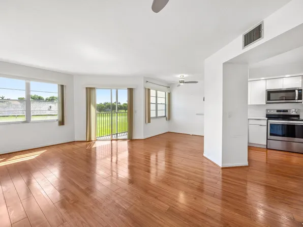 701 SW 128th Avenue #302F, Pembroke Pines, FL 33027