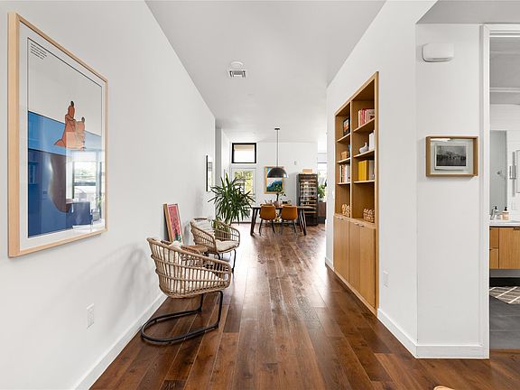 4th image of 1322 E 12th St #202