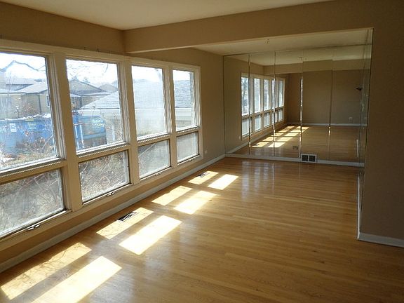 2nd image of 4630 W Fitch Ave
