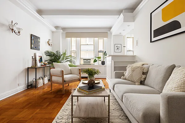 Sold by Compass | media 9