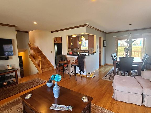 3rd image of 4100 Chesapeake Ct