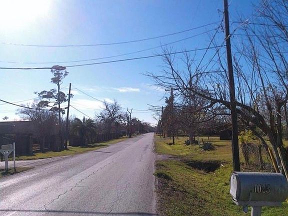 5th image of 1023 Becker St