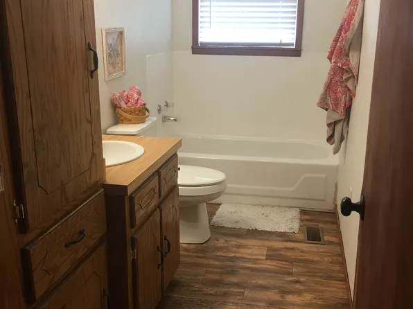 308 NW Maple St, Red Oak, OK 74563