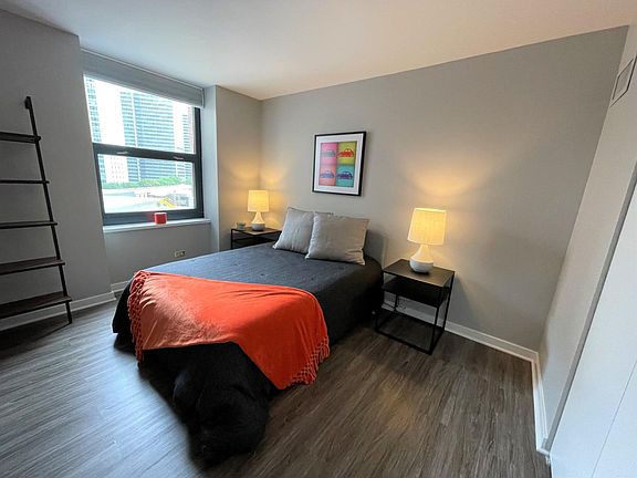 4th image of 3660 N Lake Shore Dr APT 613