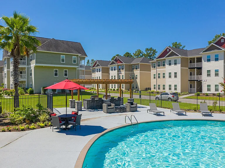 Latitude at Richmond Hill — Photo 15