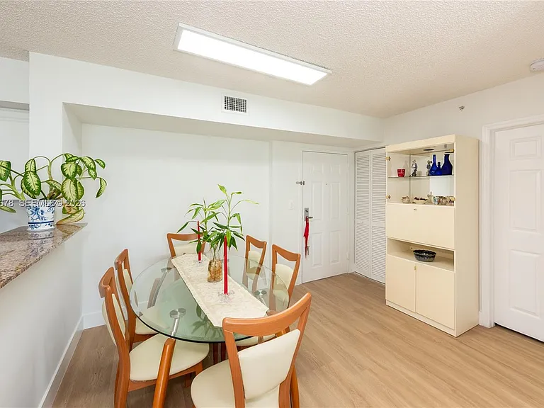 1155 Brickell Bay Dr #609 — Photo 15