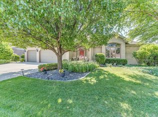 7841 Brookside Glen Dr, Tinley Park, IL 60487
