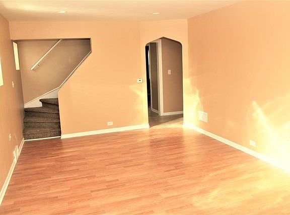 4th image of 422 46th Ave