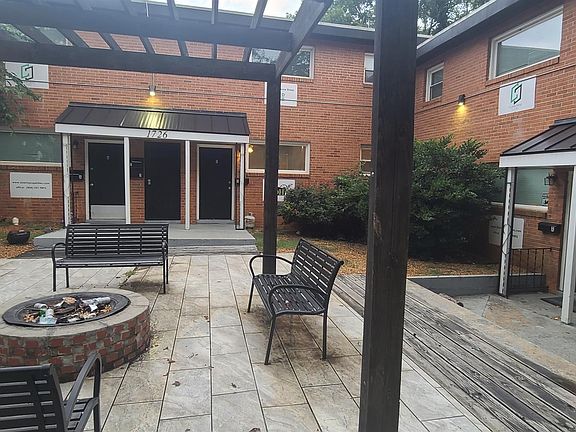 3rd image of 1724 Claiborne St APT D