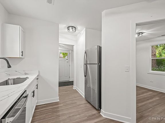 5th image of 23475 N Summit Dr