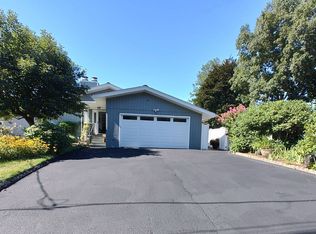 51 Motil Pl, Stratford, CT 06614